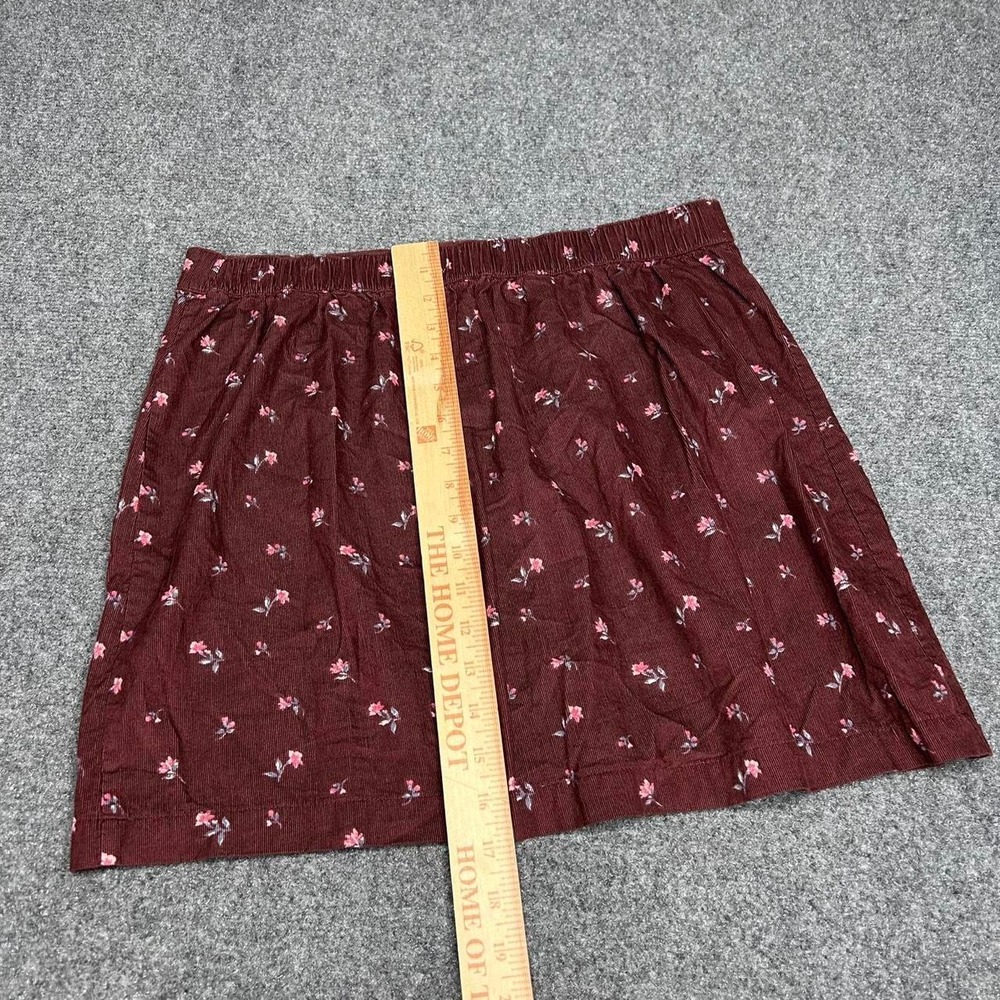 American Eagle burgundy corduroy floral mini skirt with button front Size Large - Picture 6 of 7